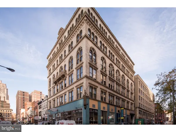 $1,955 | 701-3 Sansom Street, Unit 703, Philadelphia, PA 19106