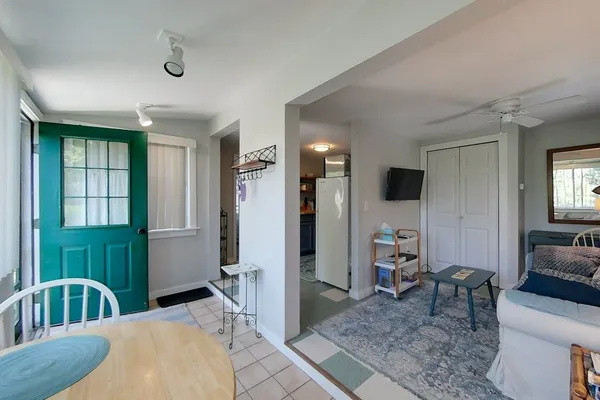 $5,000 | 33 Warren Avenue, Middletown, RI 02842