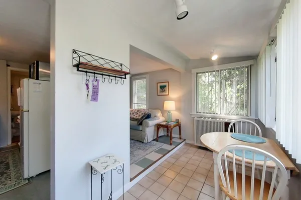 $5,000 | 33 Warren Avenue, Middletown, RI 02842