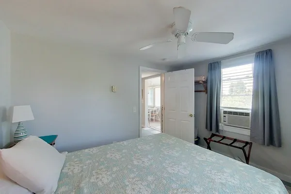 $5,000 | 33 Warren Avenue, Middletown, RI 02842