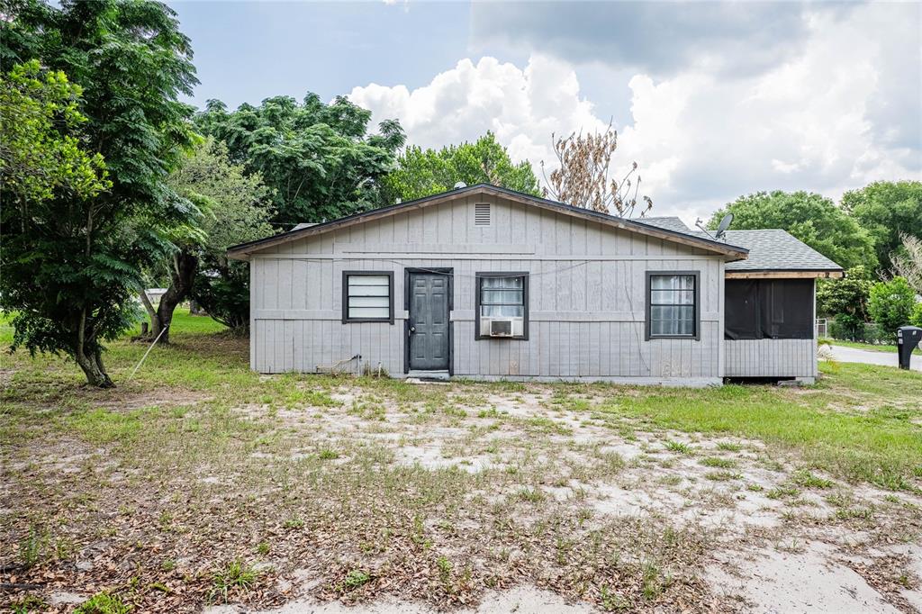 5 North Street Frostproof, FL 33843 - Photo 6 of 22 a house with a outdoor space