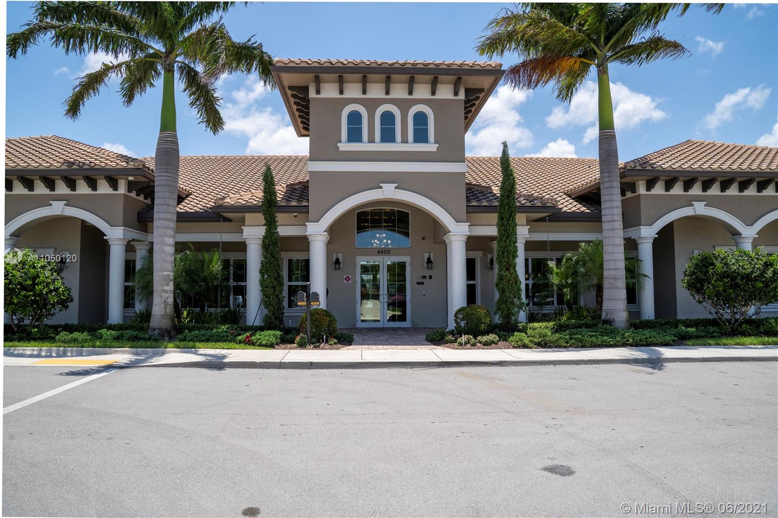 Hillcrest Hollywood, FL 33021 - Photo 24 of 34