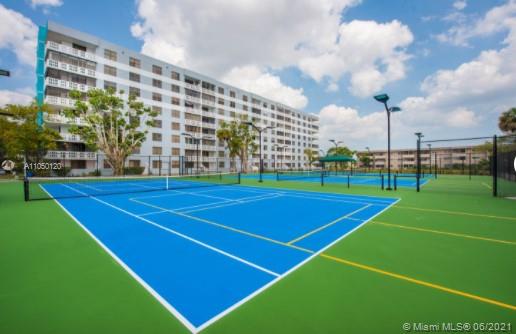 Hillcrest Hollywood, FL 33021 - Photo 29 of 34