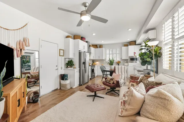 $405,000 | 322 1st Avenue, Sacramento, CA 95818