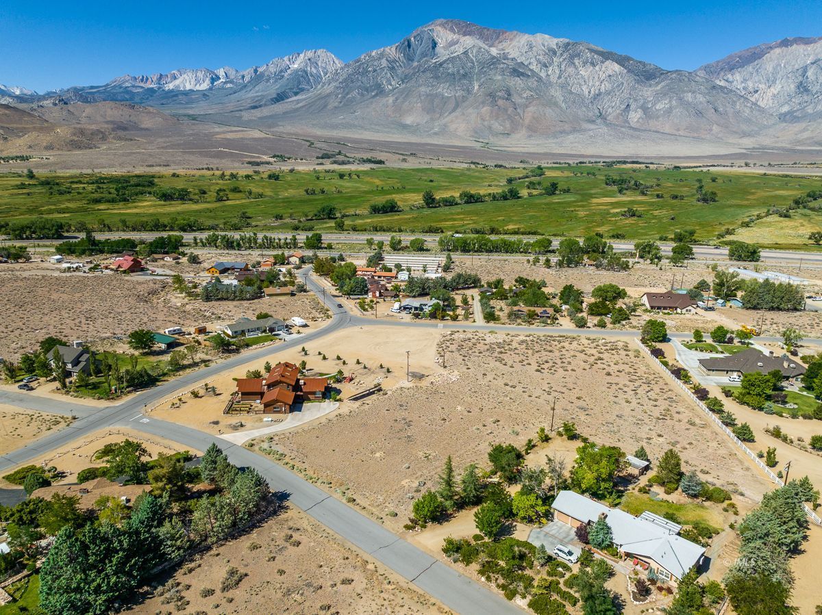 415 Reina Road Bishop, CA 93514 - Photo 1 of 33 415 Reina