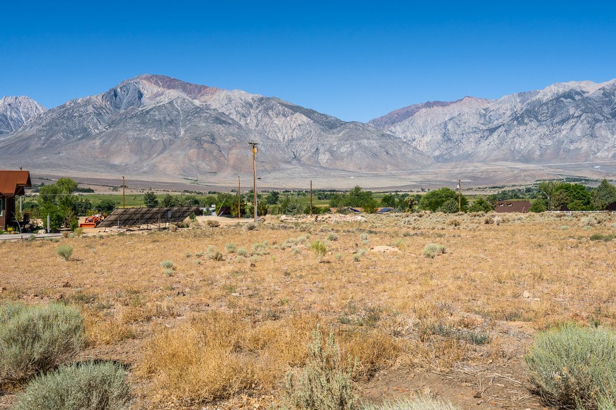 415 Reina Road Bishop, CA 93514 - Photo 13 of 33 415 Reina