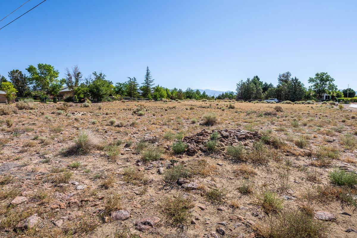 415 Reina Road Bishop, CA 93514 - Photo 18 of 33 415 Reina