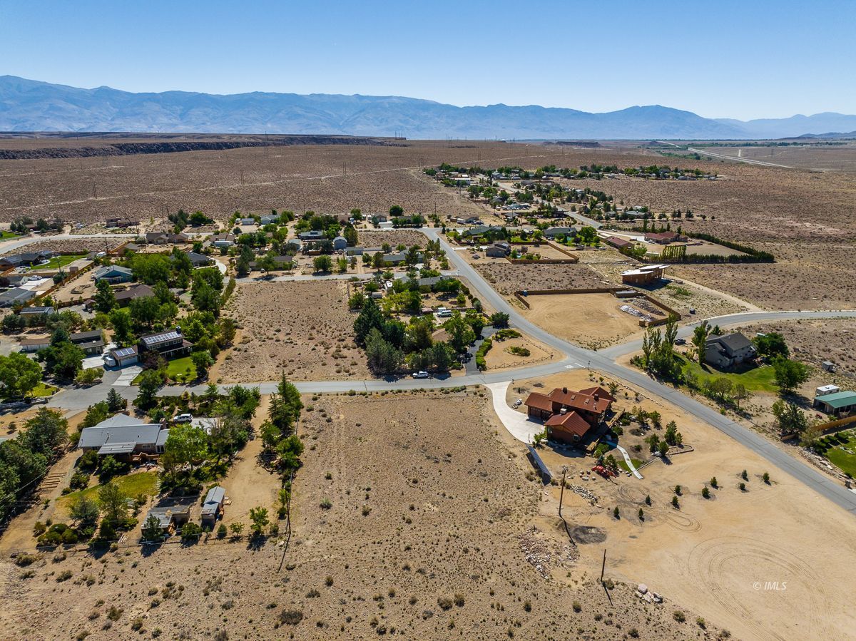 415 Reina Road Bishop, CA 93514 - Photo 28 of 33 415 Reina