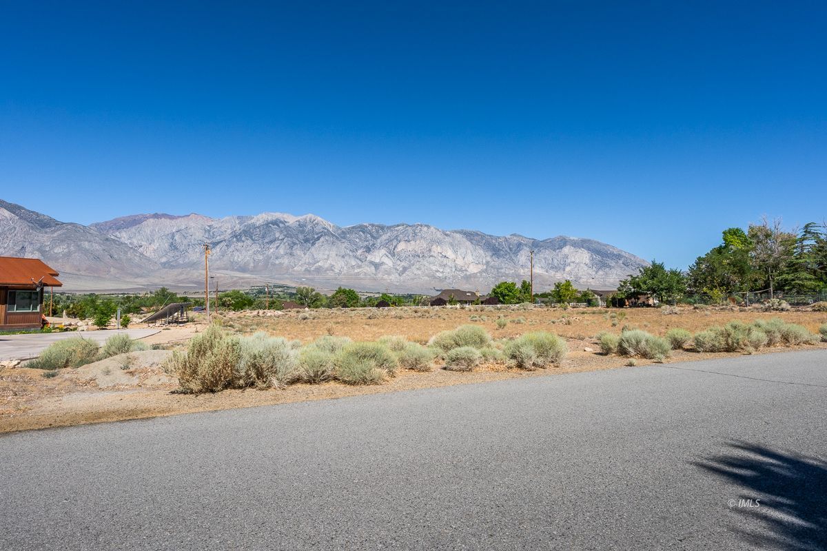 415 Reina Road Bishop, CA 93514 - Photo 4 of 33 415 Reina