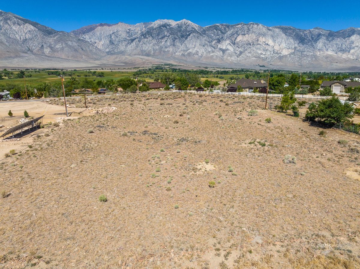 415 Reina Road Bishop, CA 93514 - Photo 6 of 33 415 Reina