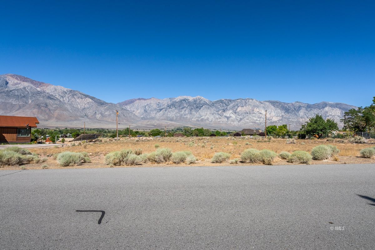 415 Reina Road Bishop, CA 93514 - Photo 7 of 33 415 Reina