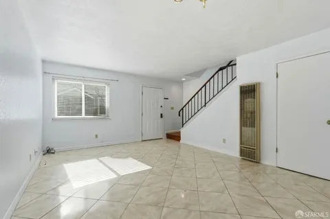 $600,000 | 21564 Meekland Avenue, Unit 2, Hayward, CA 94541