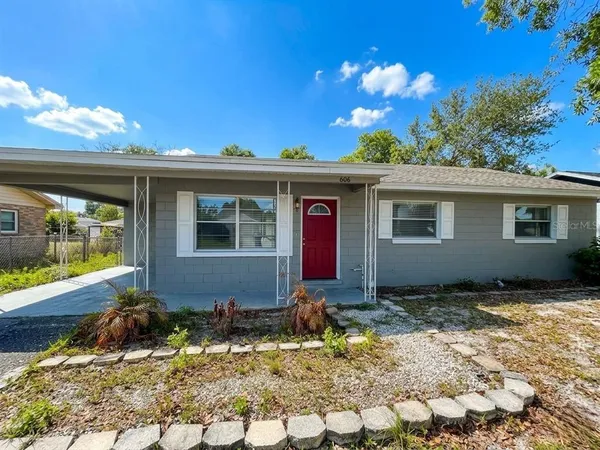 $1,700 | 606 Holt Circle, Winter Haven, FL 33880