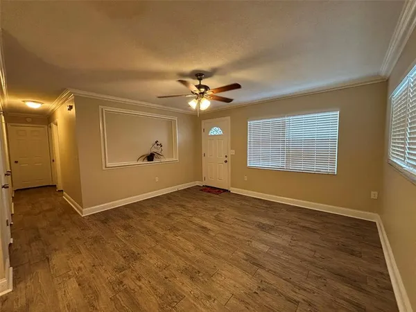 $1,700 | 606 Holt Circle, Winter Haven, FL 33880