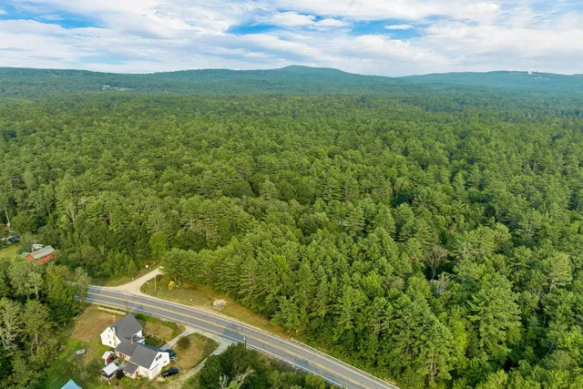 $3,200,000 | 883 Center Street, Wolfeboro, NH 03894