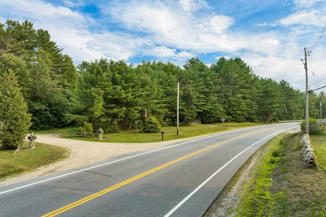 $3,200,000 | 883 Center Street, Wolfeboro, NH 03894