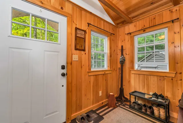 $3,200,000 | 883 Center Street, Wolfeboro, NH 03894