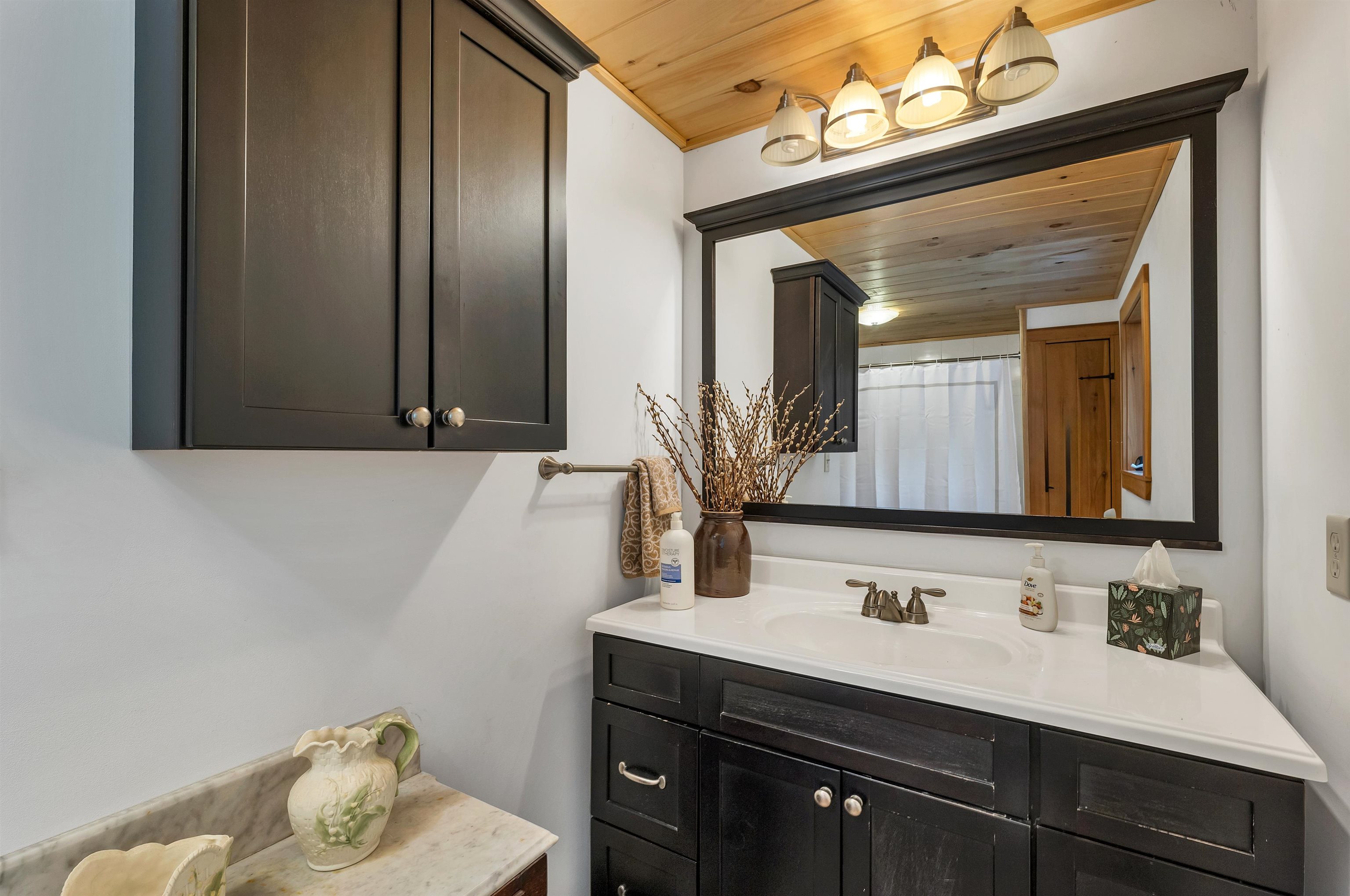 883 Center Street Wolfeboro, NH 03894 - Photo 32 of 41