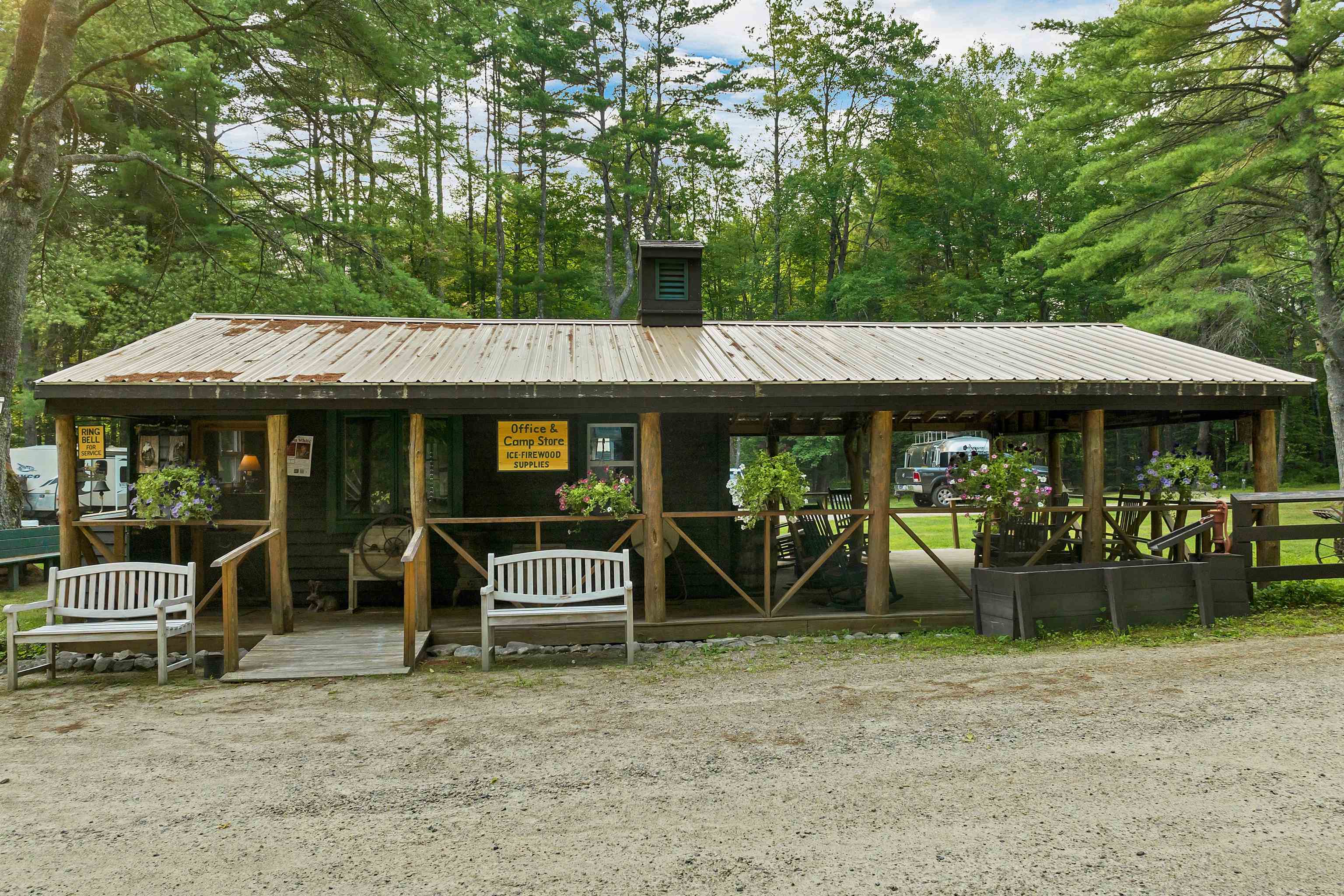883 Center Street Wolfeboro, NH 03894 - Photo 9 of 41