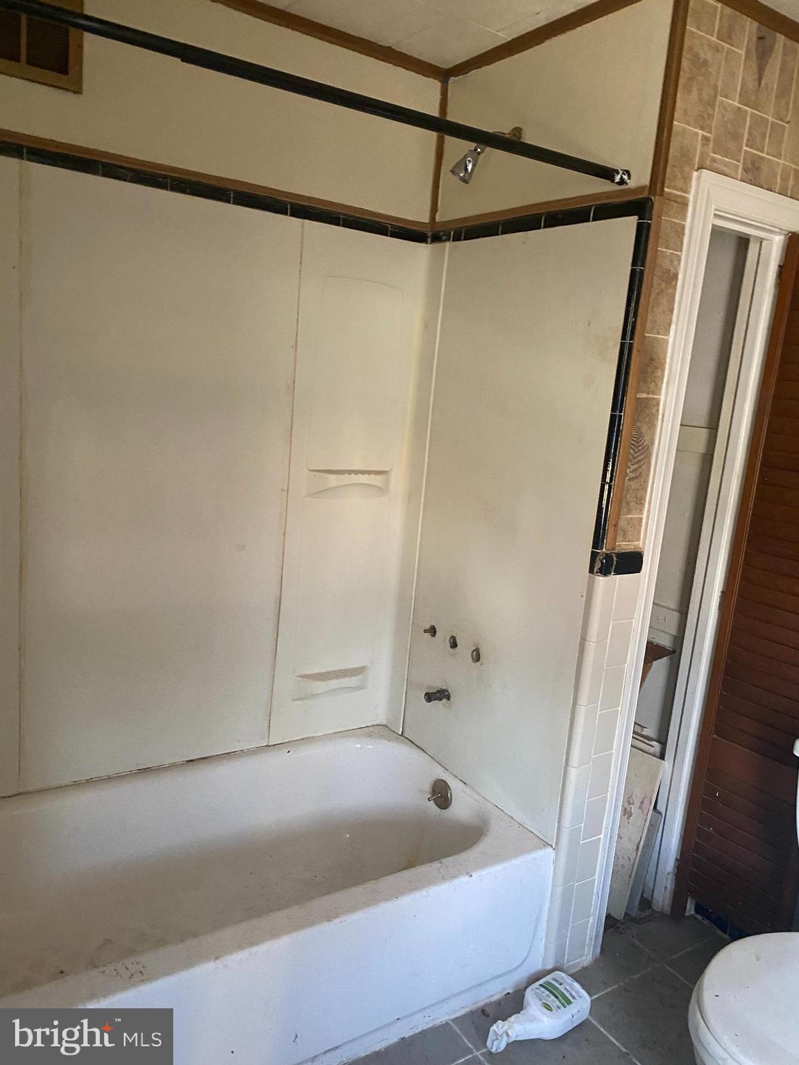 2713 Bethel Road Chester, PA 19013 - Photo 8 of 13