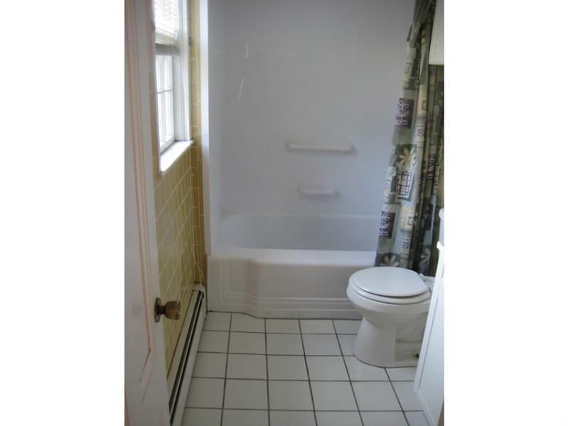 102 Sowams Road Barrington, RI 02806 - Photo 8 of 10 Bathroom.