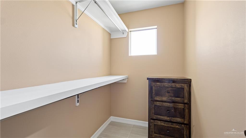 1707 West B Street Mission, TX 78572 - Photo 7 of 12 a view of closet