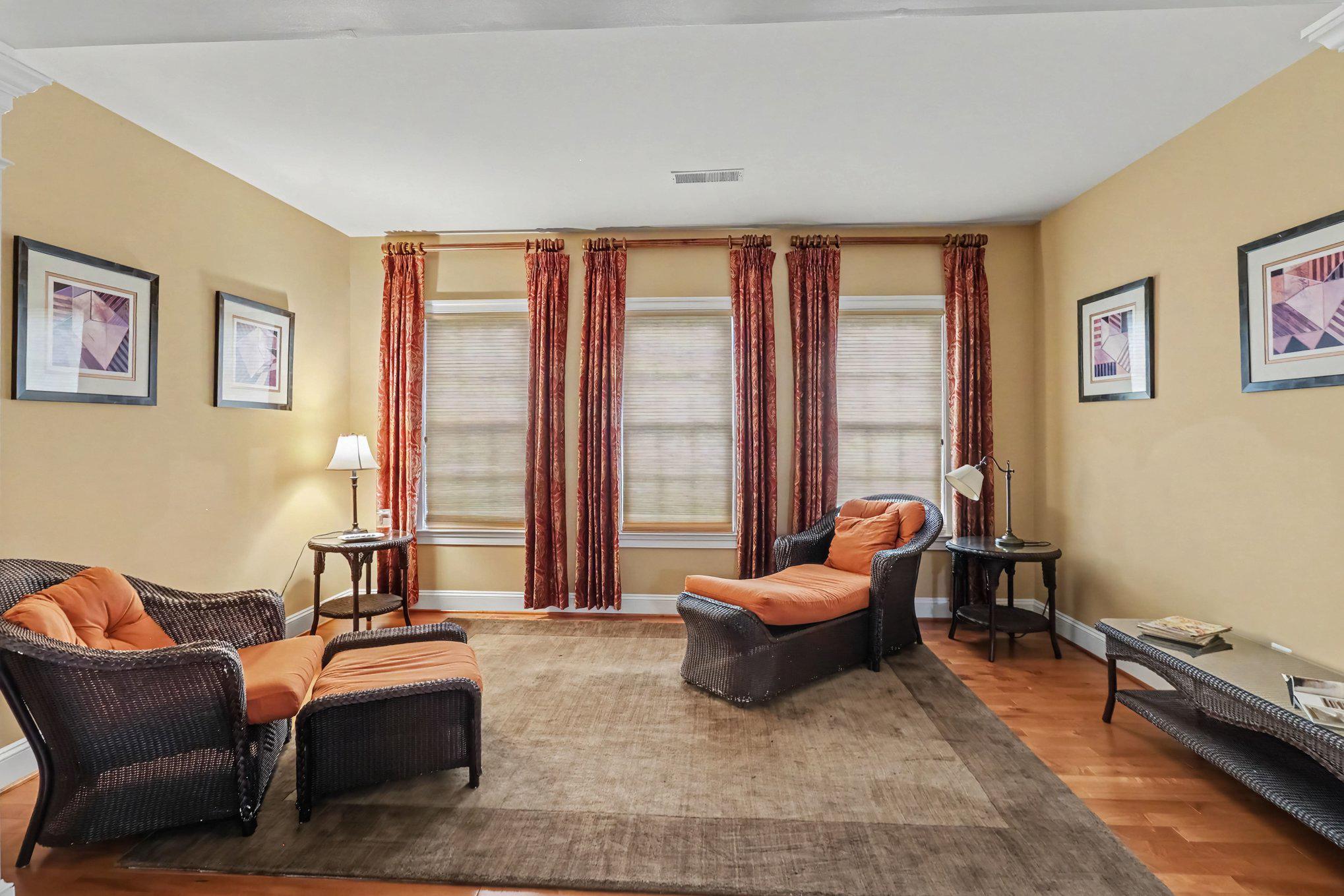 1376 Spring Hill Road Norristown, PA 19403 - Photo 33 of 68 Primary Suite