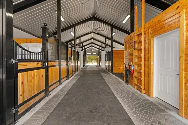 $2,750,000 | 12350 Northwest Highway 225, Reddick, FL 32686
