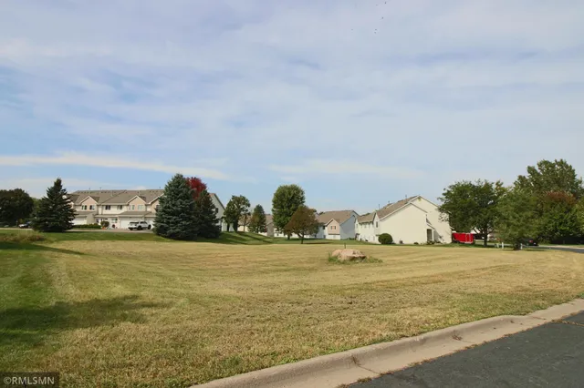 $69,500 | 2422 Rushmore Road, Hastings, MN 55033