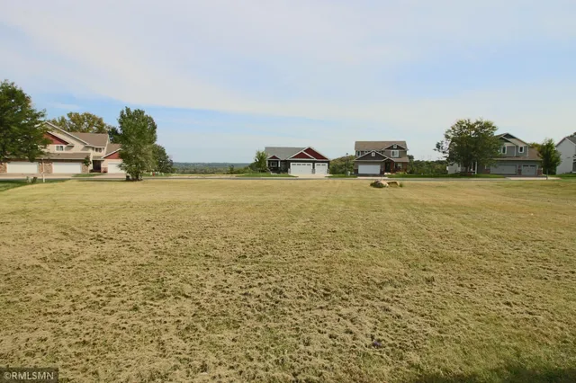 $69,500 | 2422 Rushmore Road, Hastings, MN 55033