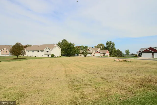 $69,500 | 2422 Rushmore Road, Hastings, MN 55033