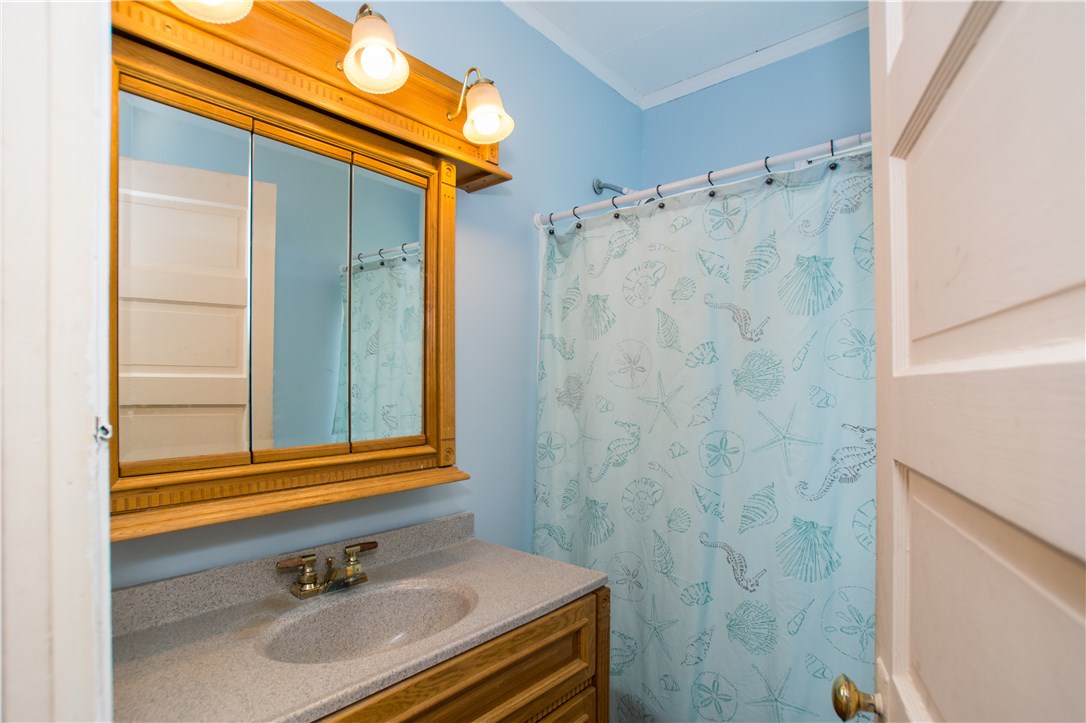 199 Stafford Road Tiverton, RI 02878 - Photo 17 of 25 Gallery Image 17