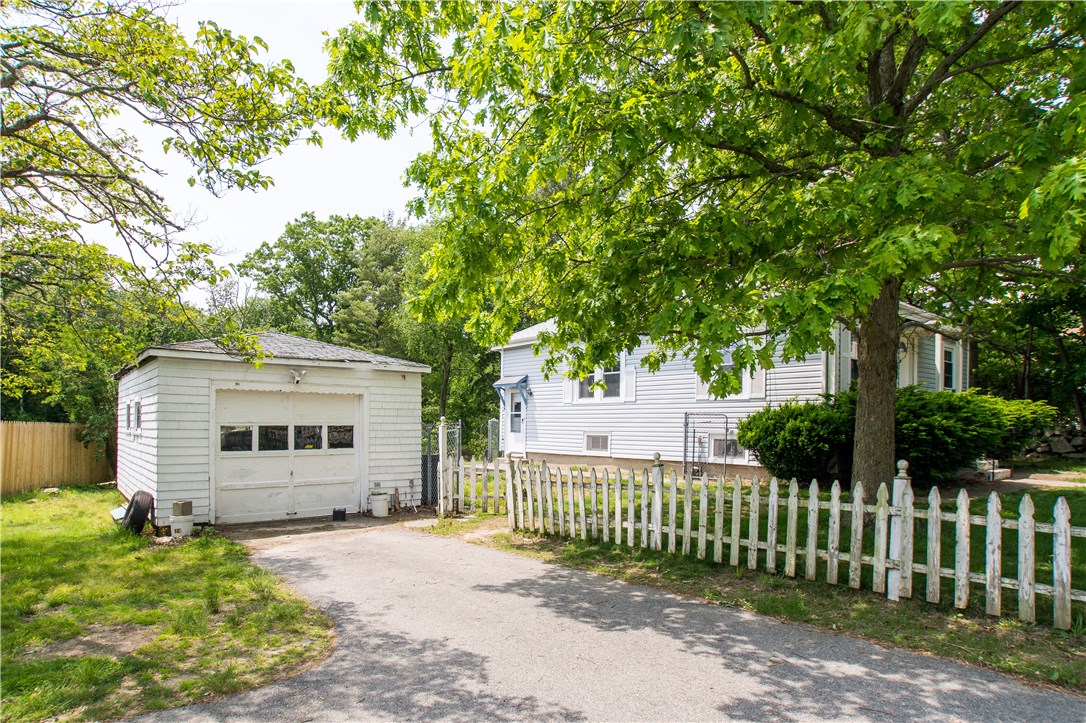 199 Stafford Road Tiverton, RI 02878 - Photo 24 of 25 Gallery Image 24