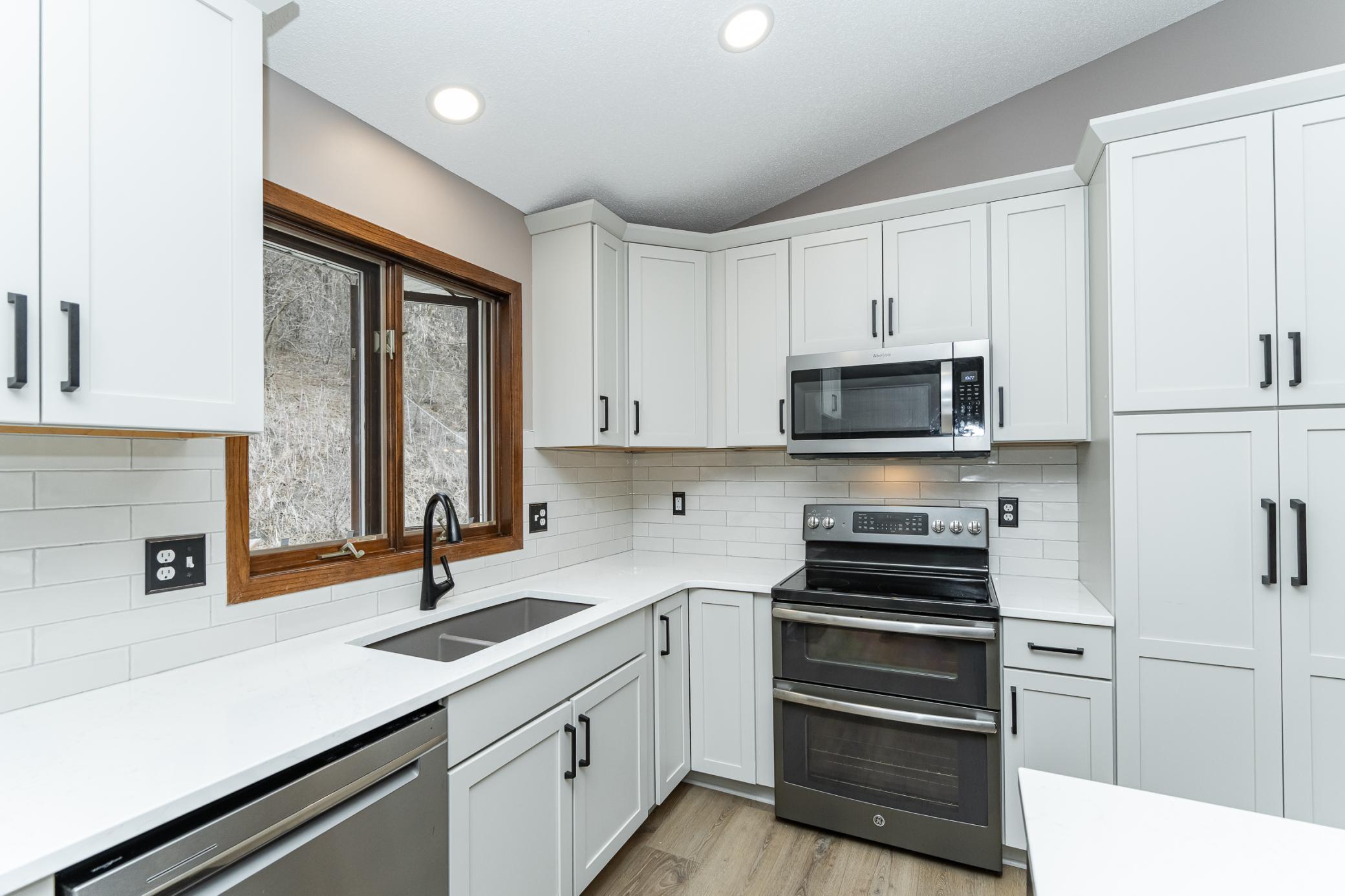 3415 Lake Street Northwest Rochester, MN 55901 - Photo 16 of 39