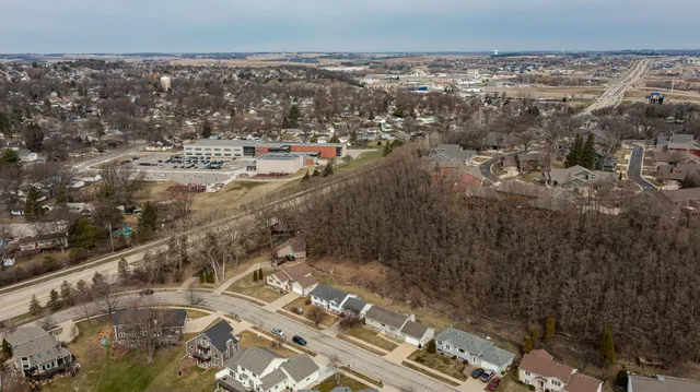 $410,000 | 3415 Lake Street Northwest, Rochester, MN 55901