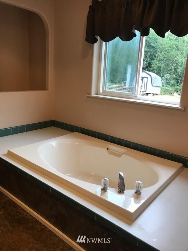 311 Upper West Road Castle Rock, WA 98611 - Photo 14 of 16 Gallery Image 14