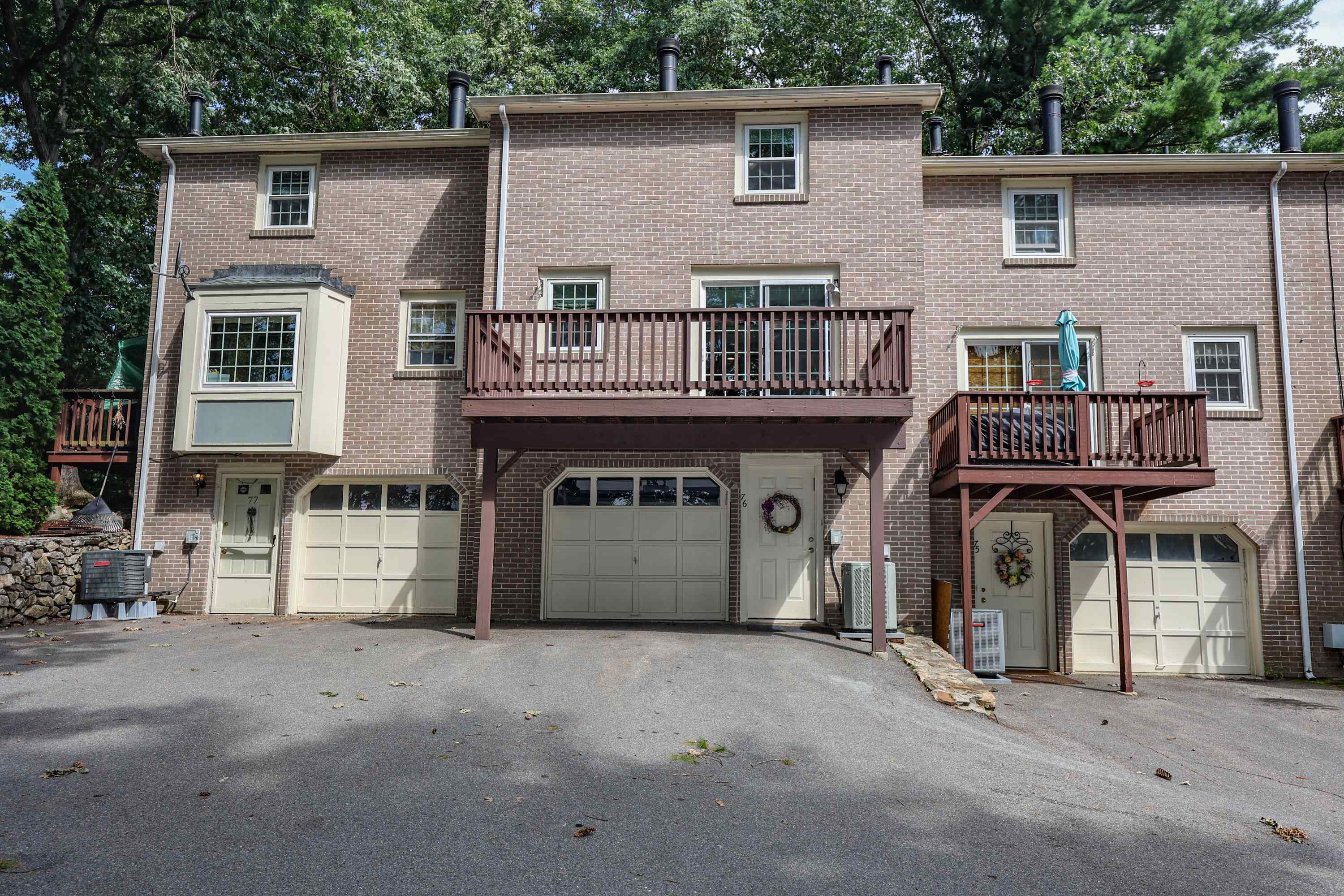 76 Cannongate III Road Nashua, NH 03063 - Photo 2 of 36 Gallery Image 2
