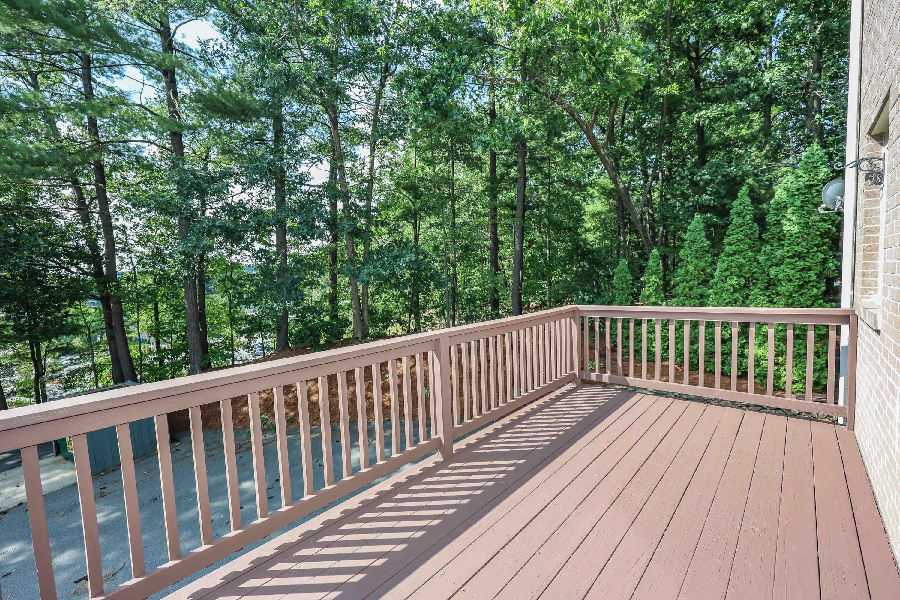 76 Cannongate III Road Nashua, NH 03063 - Photo 3 of 36 Gallery Image 3