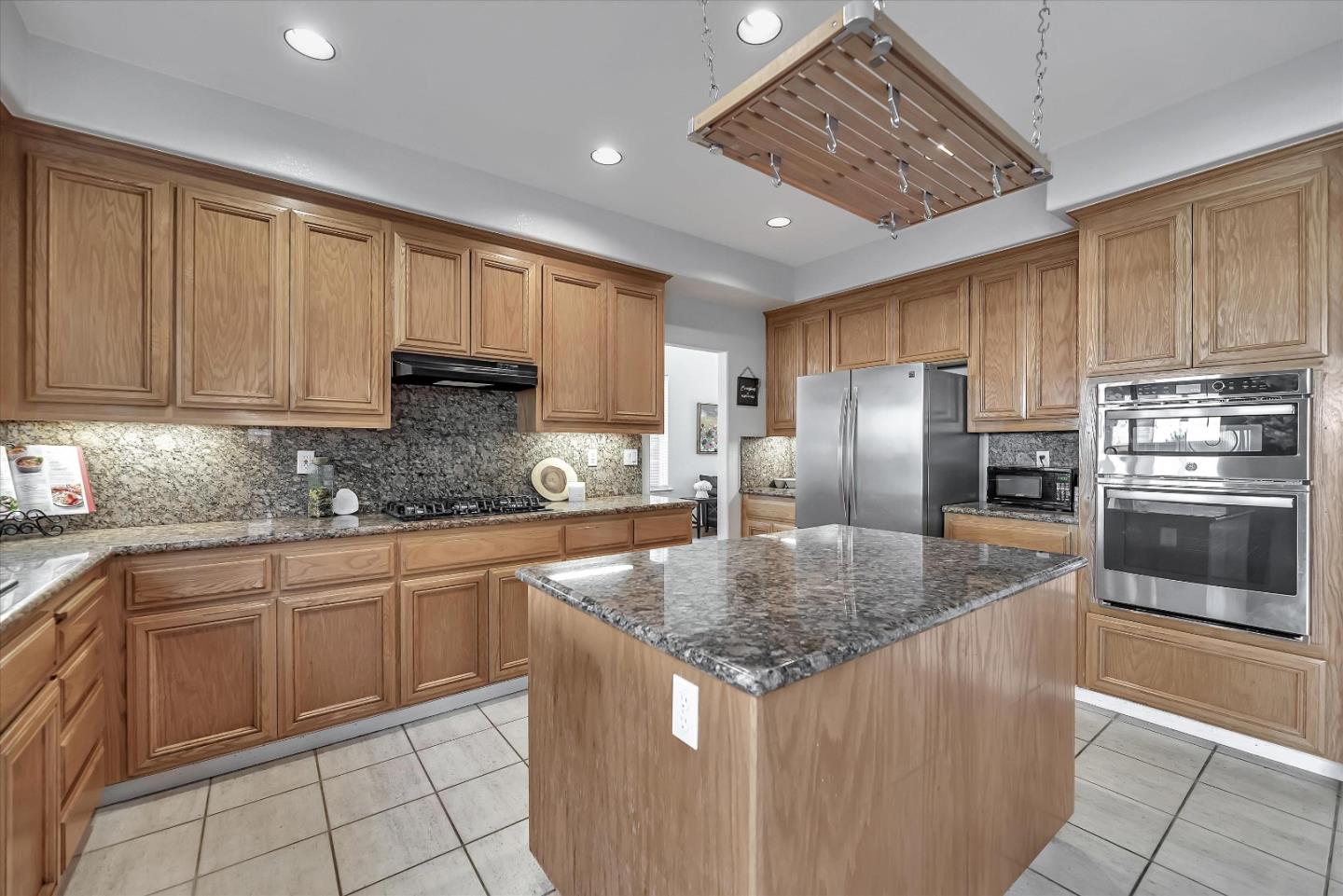 9550 Rancho Hills Drive Gilroy, CA 95020 - Photo 17 of 44 Gallery Image 17