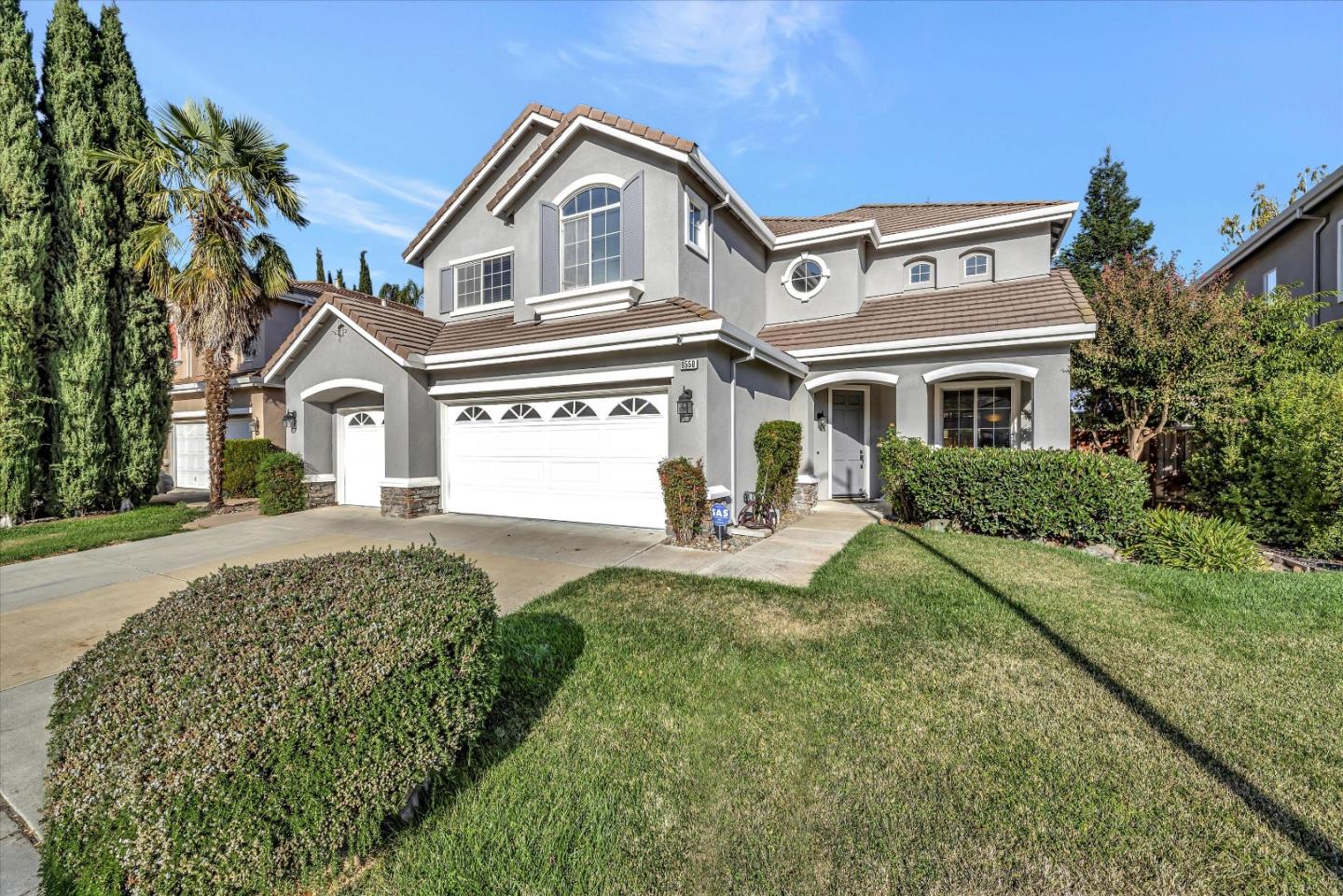 9550 Rancho Hills Drive Gilroy, CA 95020 - Photo 3 of 44 Gallery Image 3