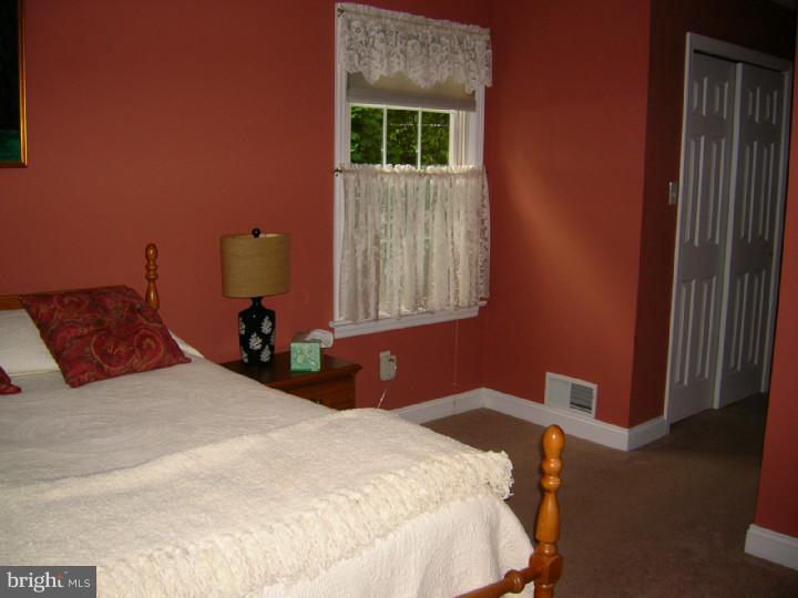 213 School Lane Springfield, PA 19064 - Photo 8 of 18 In-law Suite