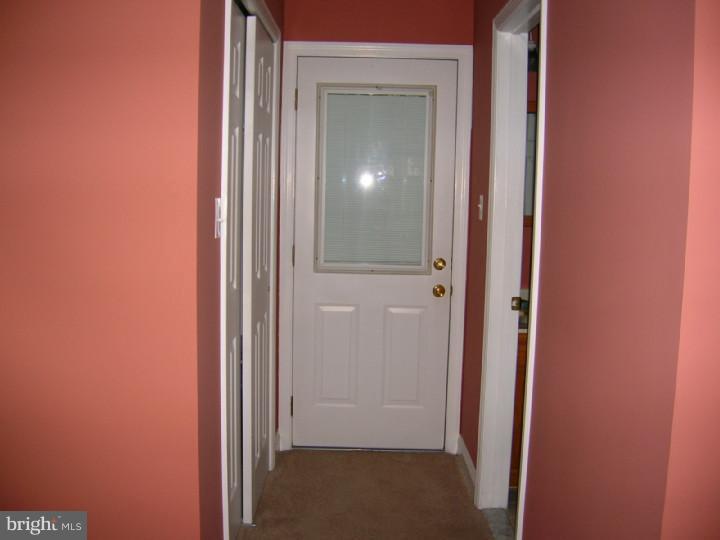 213 School Lane Springfield, PA 19064 - Photo 10 of 18 In-law Suite