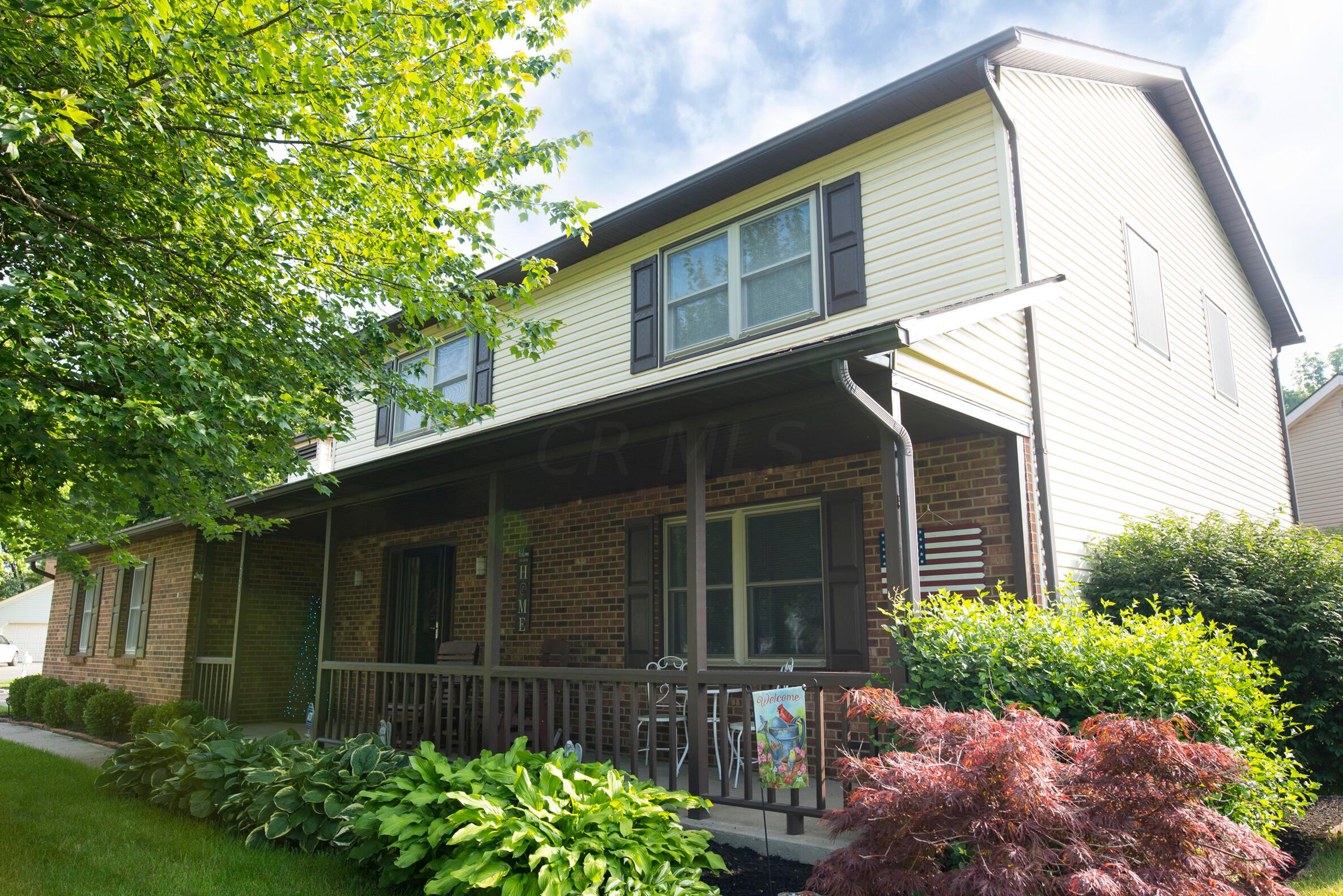 229 Rugby Lane Columbus, OH 43230 - Photo 3 of 41