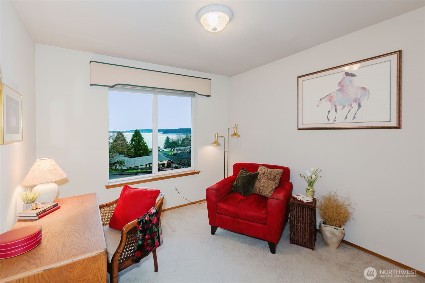 8911 Roanoke Road Northeast Bremerton, WA 98311 - Photo 26 of 40 a living room with furniture and a window