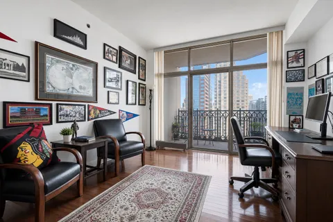 $1,375,000 | 21 East Huron Street, Unit 2803, Chicago, IL 60611