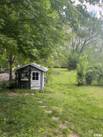 $135,000 | 111 North Broadway Street, Lewistown, IL 61542