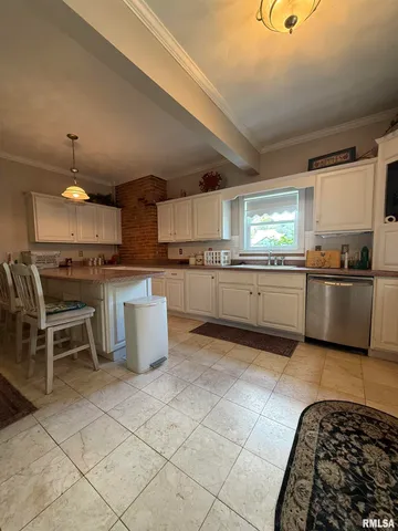 $135,000 | 111 North Broadway Street, Lewistown, IL 61542