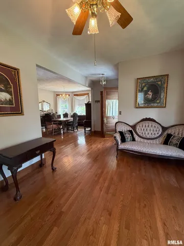 $135,000 | 111 North Broadway Street, Lewistown, IL 61542