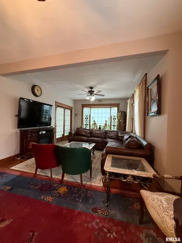 $135,000 | 111 North Broadway Street, Lewistown, IL 61542