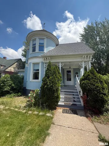 $135,000 | 111 North Broadway Street, Lewistown, IL 61542